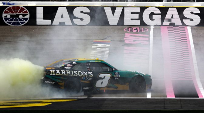 Josh Berry wins at Las Vegas, punches ticket to Championship 4