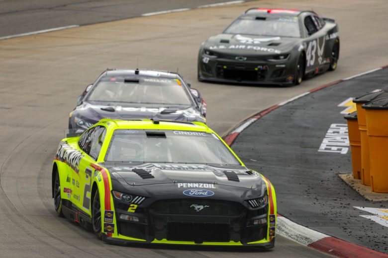 Practice action at Martinsville