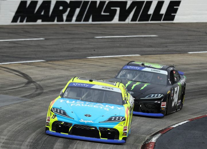Brandon Jones and Ty Gibbs race