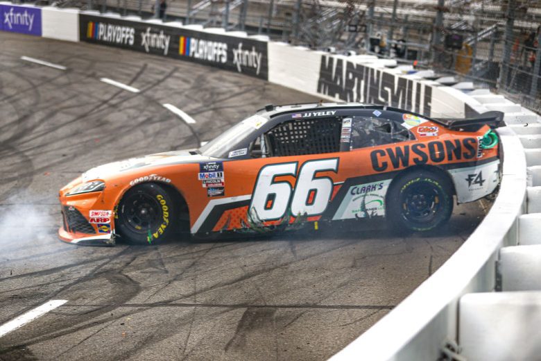 Yeley spins at Martinsville