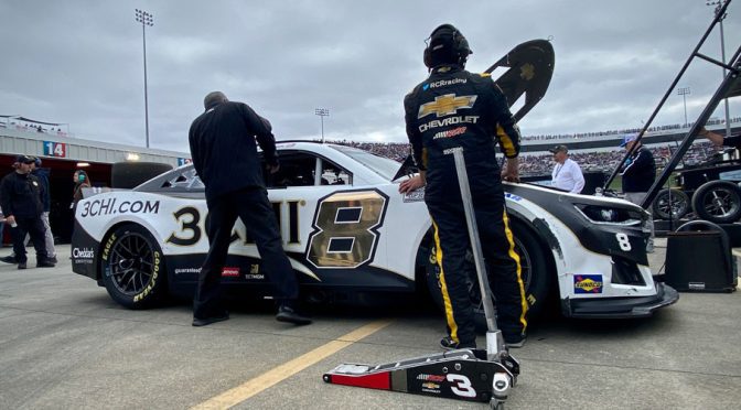Tyler Reddick parks himself, exits early at Martinsville Speedway