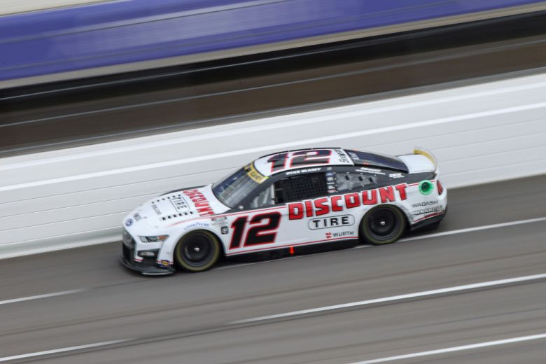 Ryan Blaney drives No. 12 at Martinsville