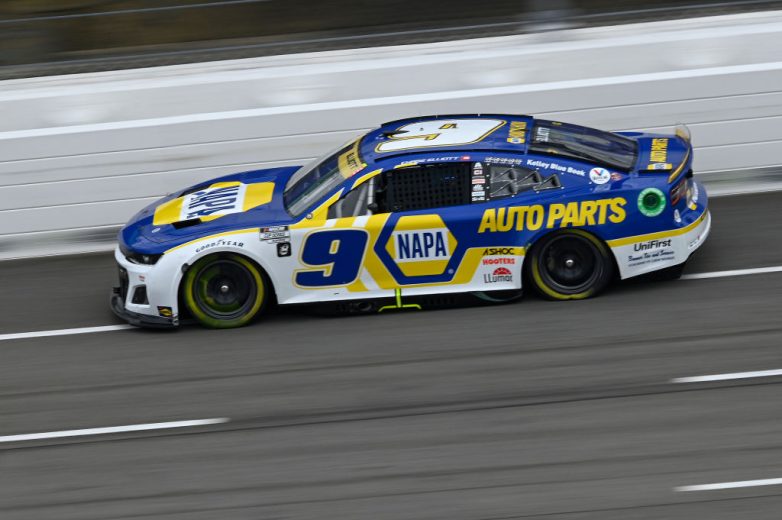 Chase Elliott drives at Martinsville