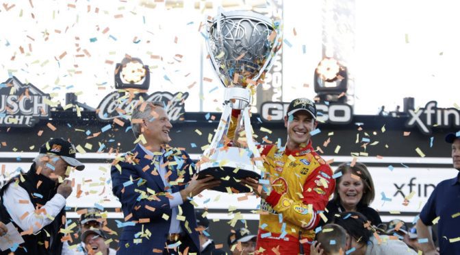 Joey Logano dominates at Phoenix to win second Cup championship