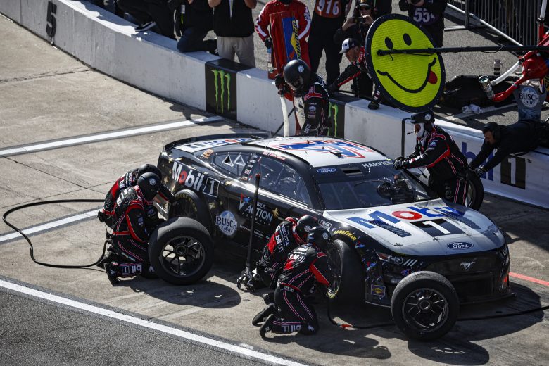 Kevin Harvick makes a pit stop