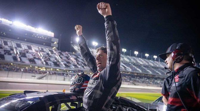 Featured Image for Jimmie Johnson, Travis Pastrana lock up berths in Daytona 500 field