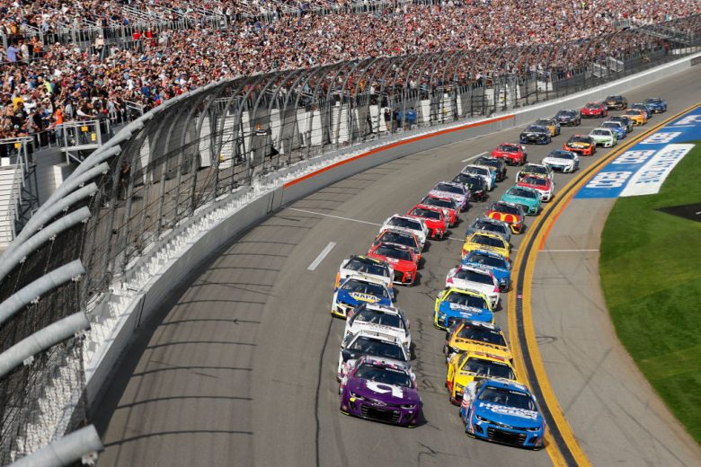 The green flag drops at Daytona