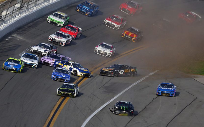 Cup cars crash at daytona
