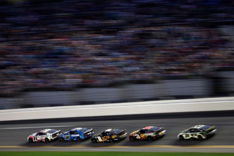 Cup cars race at daytona