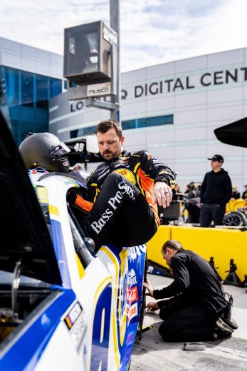 Filling in for Chase Elliott, Josh Berry enters the No. 9 Hendrick Motorsports Chevrolet machine at Las Vegas Motor Speedway.