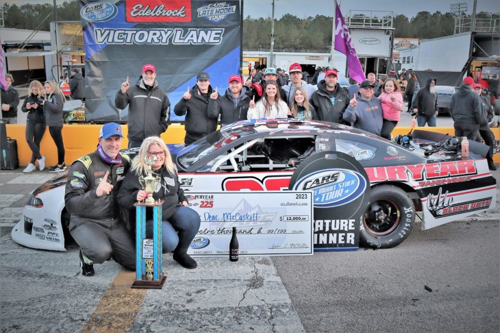 Deac McCaskill, Mike Hopkins take victories in CARS Tour opener at