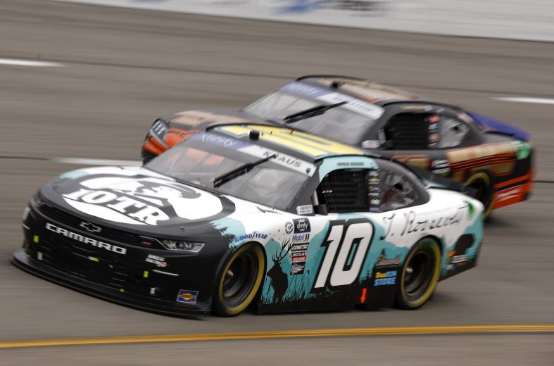 Derek Kraus and Sammy Smith race at Richmond