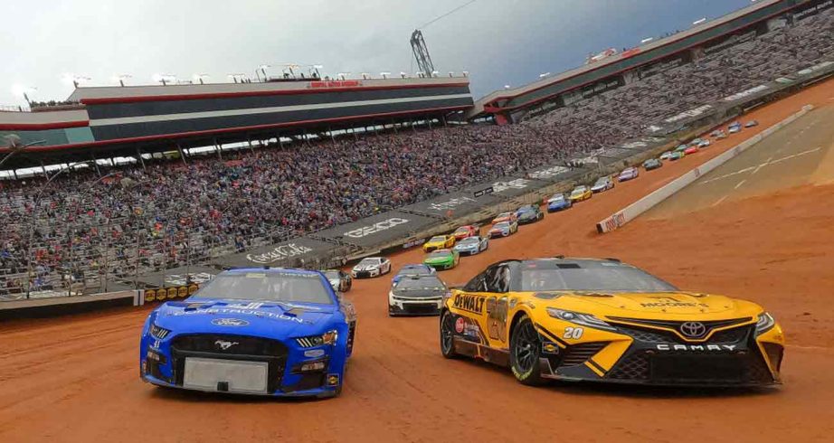 The NASCAR Cup Series field begins the Bristol Dirt Race.