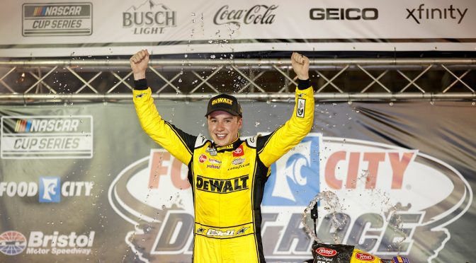 Christopher Bell dominates late to win Bristol Dirt Race