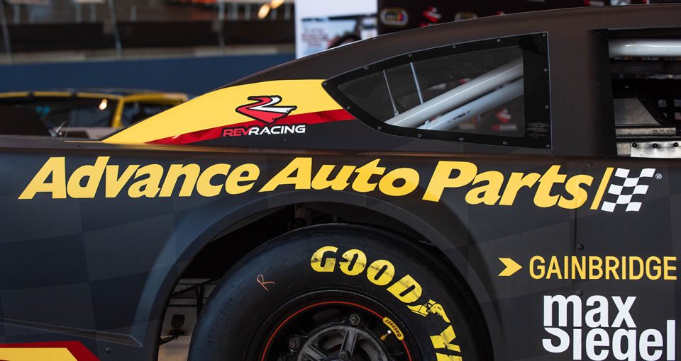 Advance Auto Parts to sponsor Rev Racing's development drivers