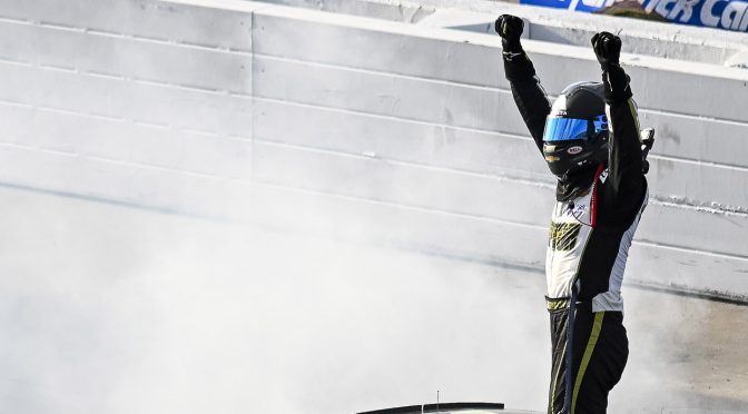 Featured image for William Byron wins Cup Series race at Darlington