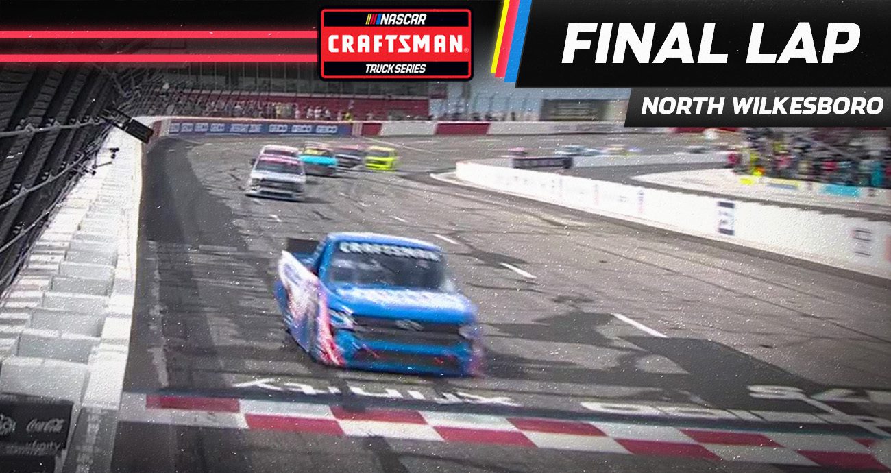 Kyle Larson pulls away from Bubba Wallace to win NASCAR