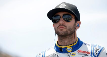 How Chase Elliott can surge back into 2023 postseason picture