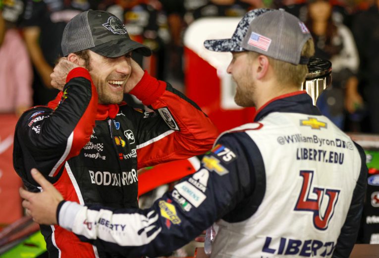 Ryan Blaney and William Byron talk in Victory Lane