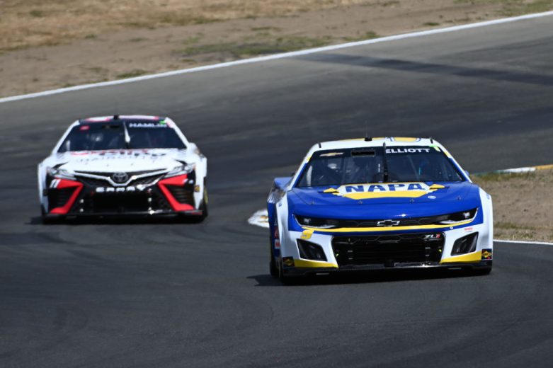 Denny Hamlin and Chase Elliott race at Sonoma