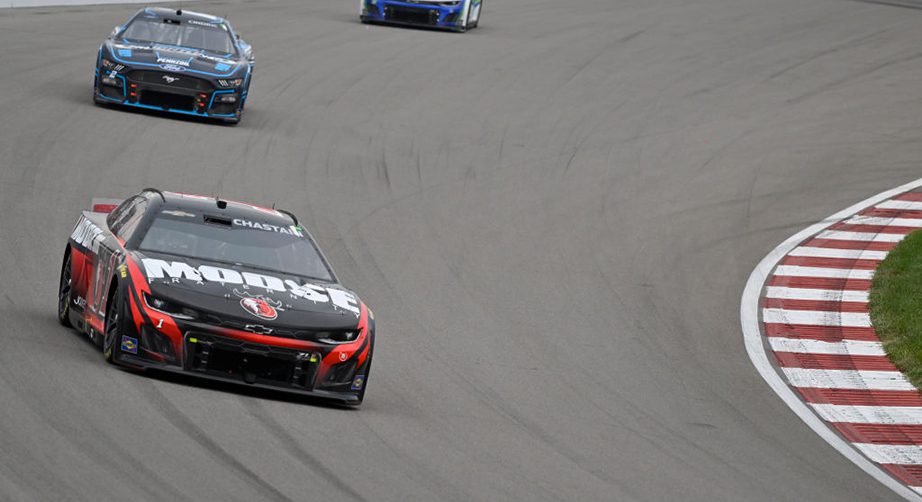 Ross Chastain and Austin Cindric drive at St. Louis