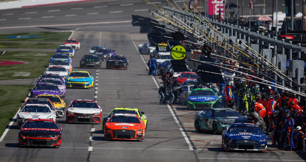 NASCAR alters pitroad speedlimit procedures for Atlanta NASCAR