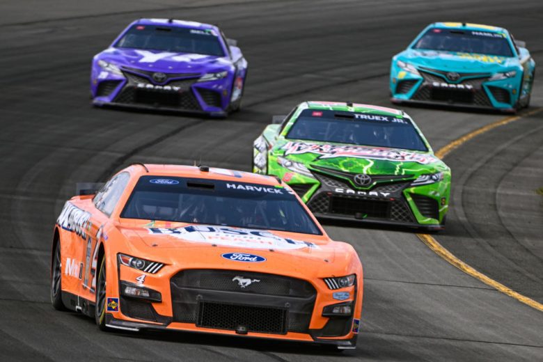 Kevin Harvick races at Pocono Raceway.