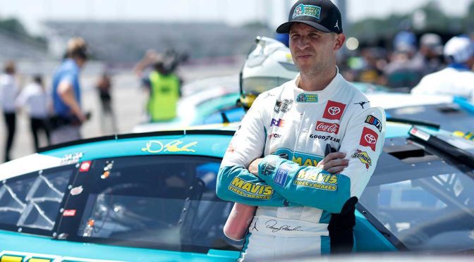 Featured image for One week after Hamlin-Larson dust-up, drivers debate aggression, ethics