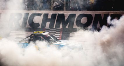 Hocever uses late pass to win Truck regular-season finale at Richmond