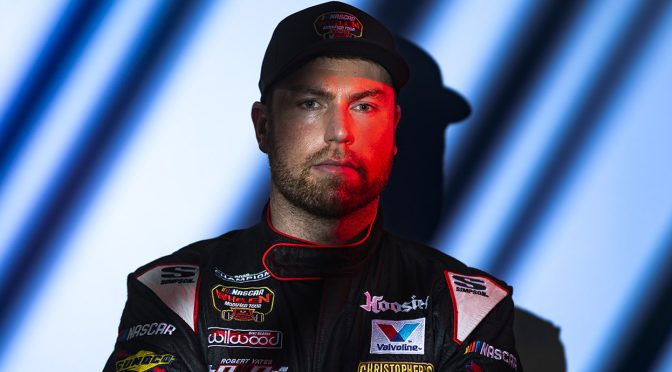 Featured Image for PIT BOX: Returning champ Jon McKennedy leads Whelen Modified Tour to Oswego Speedway