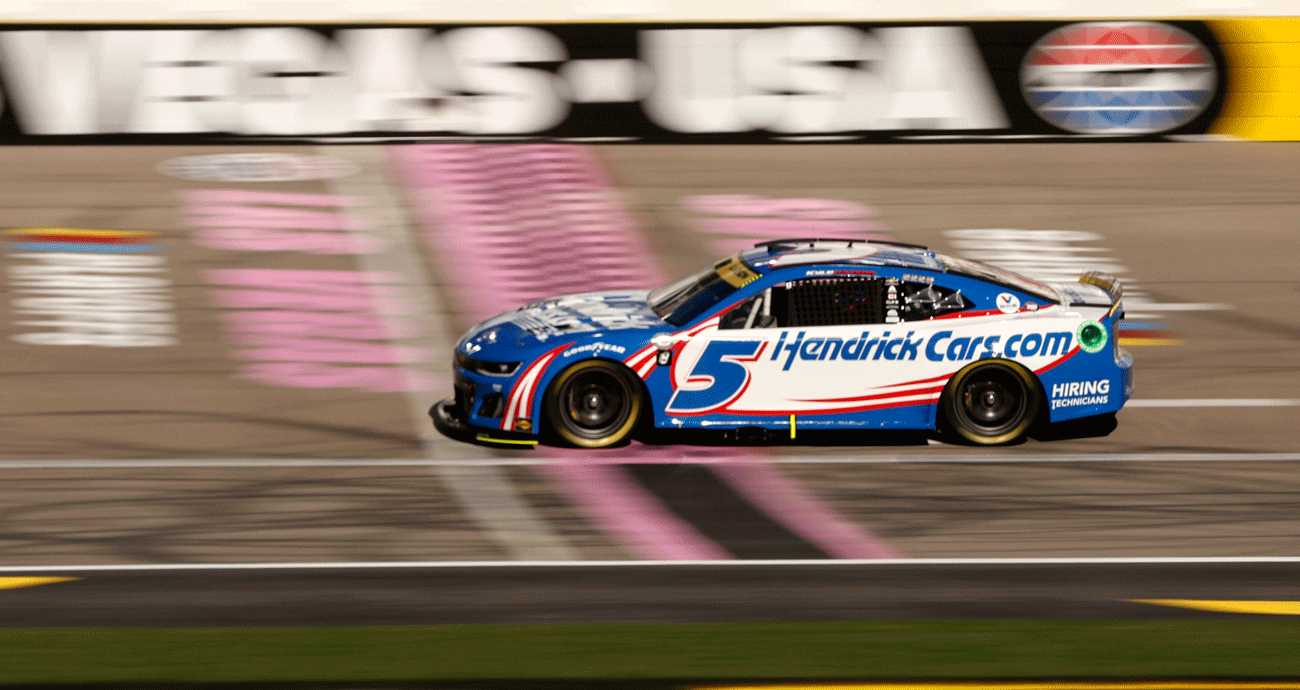 Kyle Larson drives the No. 5 Chevrolet during practice at Las Vegas Motor Speedway