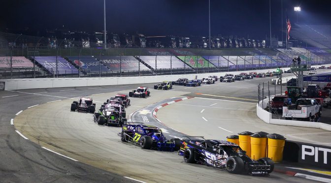 Featured Image for Pit Box: NASCAR Whelen Modified Tour championship to be decided at Martinsville Speedway