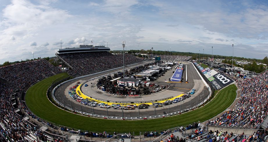 A general view of racing during the NASCAR Cup Series NOCO 400 at Martinsville Speedway.