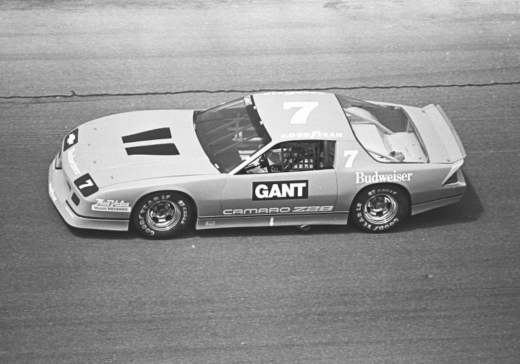 Harry Gant drives race car.