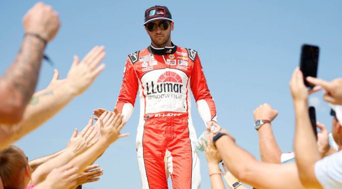 Chase Elliott has shoulder procedure; will be ready to go for 2024