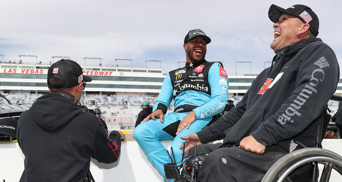Crew chief candids: Best shots of Cup Series pit callers | NASCAR
