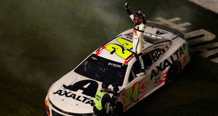 William Byron outlasts late-race action to win 2024 Daytona 500