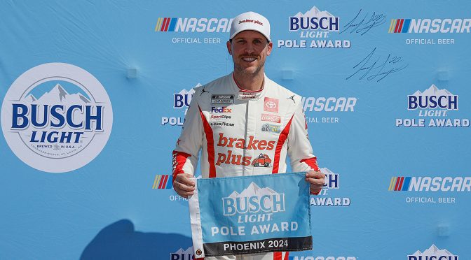 Featured Image for Denny Hamlin corrals Busch Light Pole in Cup Series qualifying at Phoenix