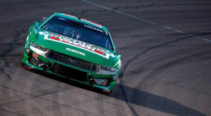 Final-stage crash sidelines Joey Logano at Phoenix
