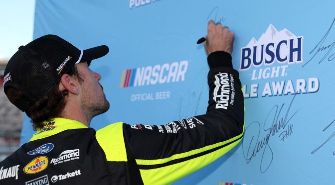 Ryan Blaney charges to Busch Light Pole at Bristol