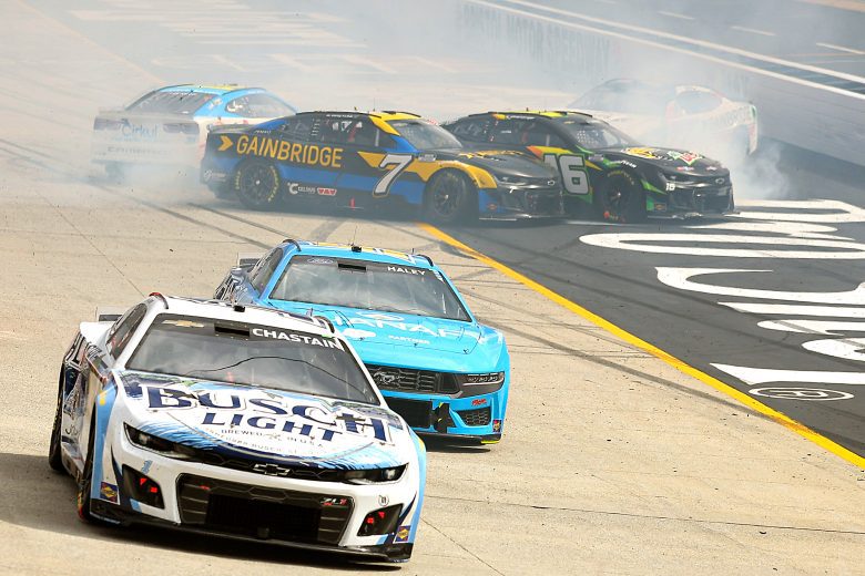 4 car wreck at Bristol