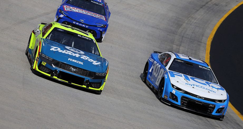 Ryan Blaney races at Bristol