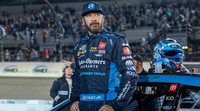Martin Truex Jr. dejected, Kyle Larson just short at Richmond