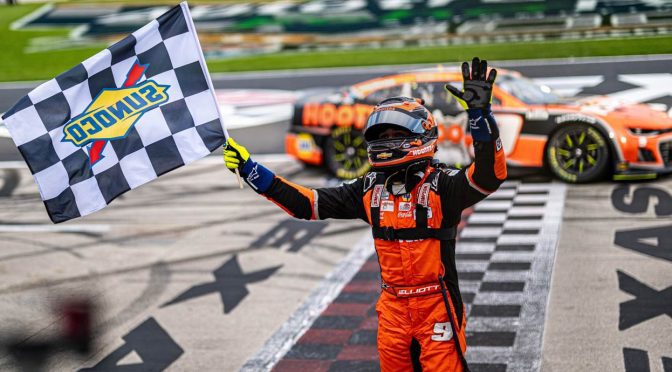 Chase Elliott wins Texas thriller in double-overtime to snap winless streak