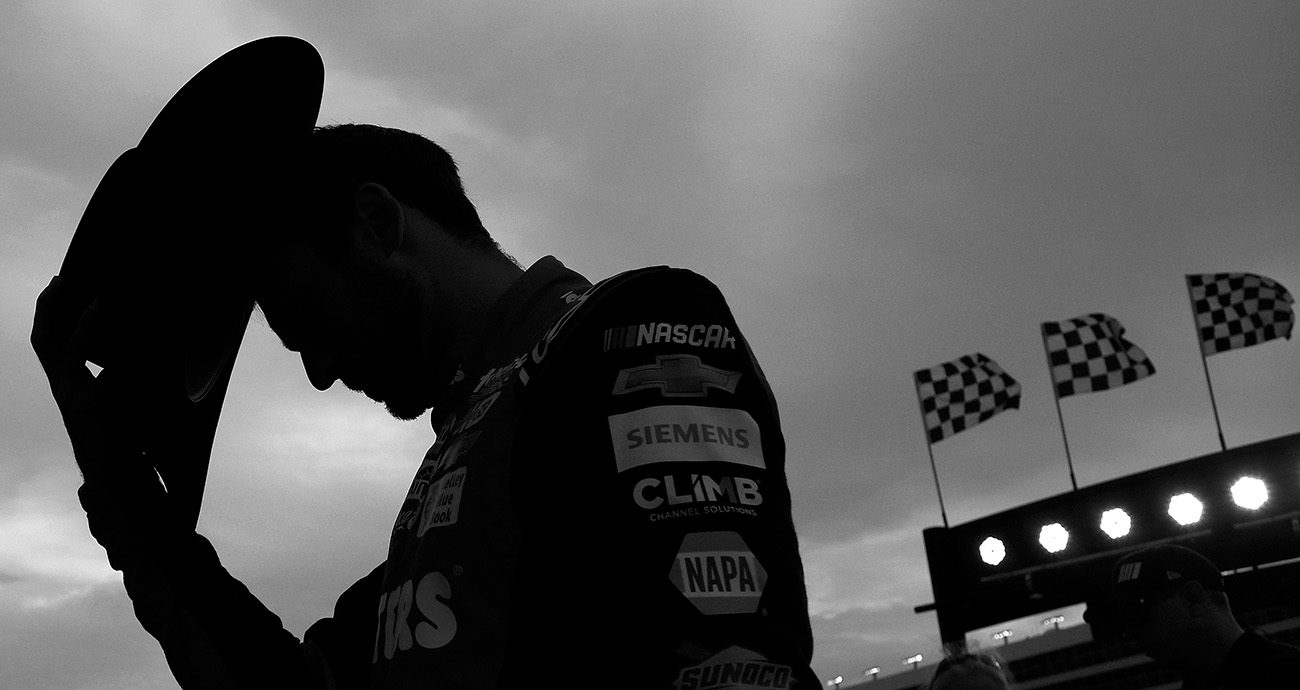 chase elliott at texas