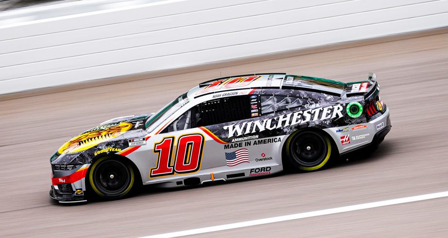 Gragson drives at Kansas