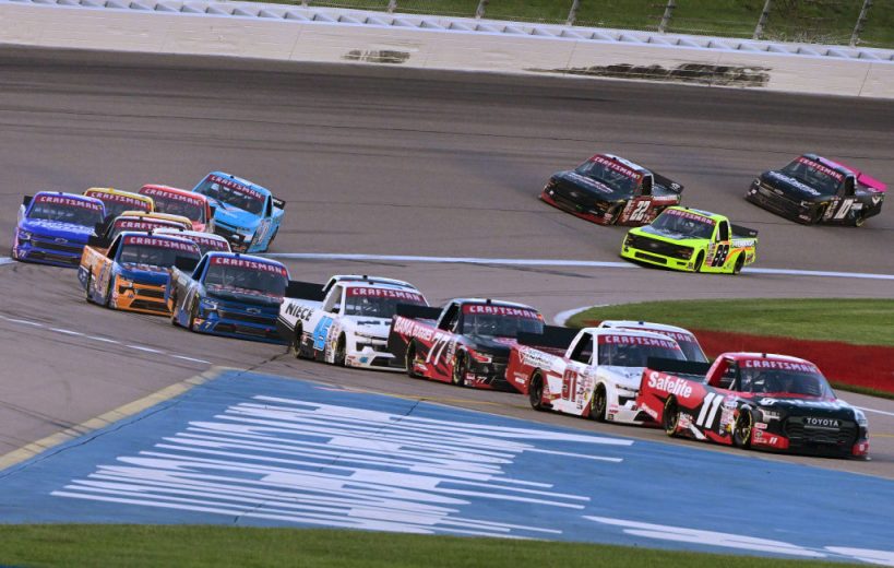 Trucks enter pit road at Kansas