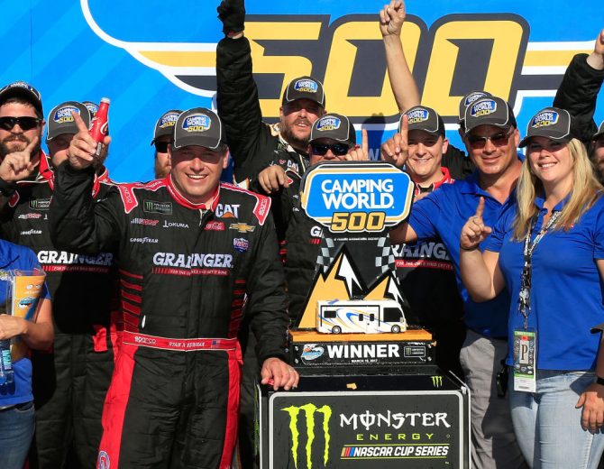 Ryan Newman and his pit crew celebrate in Victory Lane at Phoenix Raceway.