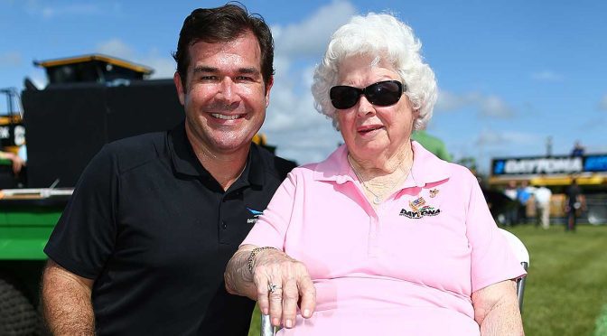 Lightnin’ Epton, longtime fixture of Daytona’s ticket office, dies at age 103