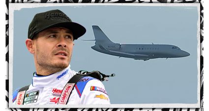 Kyle Larson’s plane arrives in North Wilkesboro